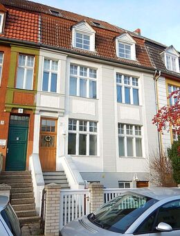 Helle Dachgeschosswohnung im Altbau am Stadtpark Steglitz - Berlin