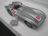 Fränklin Mint--Mercedes Benz F1 W 196 1:24 - Meckenheim