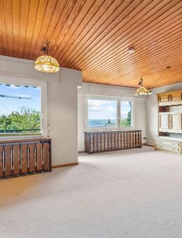 Aussicht inklusive - Einfamilienhaus mit Keller, großem Grundstück und viel Potenzial - Rickenbach