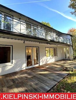 Großzügiges und charmantes Wohnen in ruhiger Anliegerstraße im grünen Duvenstedt - Hamburg