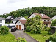Renovierungsbedürftiges großzügiges Haus in Illertissen - Illertissen