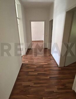 Kapitalanlage oder neues Zuhause? Zentrale Wohnung mit Mansardenzimmer im DG! - Göppingen