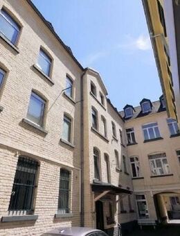 Dachgeschoss-Apartment in zentraler Lage von Wiesbaden - Wiesbaden