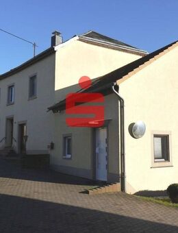 ehemaliges Bauernhaus mit Anbau und umfangreichen Nebengebäuden - Kyllburgweiler