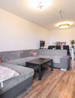 Traumhafte 3-Zimmer-Wohnung mit Fernblick in zentraler Lage - Göppingen