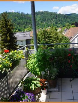 Einmalig: Tolle 2,5-Zimmer-Maisonette-Wohnung mit herrlichem Ausblick - in Kürze bezugsfrei ! - Zell (Harmersbach)