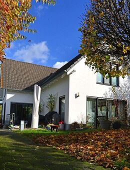 Exklusive 3-Zimmer-Maisonette mit Terrasse und Garten in Top-Zustand - Hennef (Sieg)