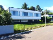 Toplage Michelsberg: Gepflegter Bungalow im Bauhausstil mit Garage und toller Aussicht! - Hersbruck