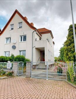 PROVISIONSFREI: Großzügiges Zweifamilienhaus in ruhiger Lage in Dieskau - ideal für Familien & Paare - Kabelsketal