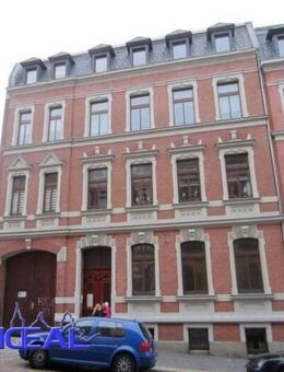 IDEAL - 2 Raum Dachgeschosswohnung mit traumhaftem Ausblick - Plauen