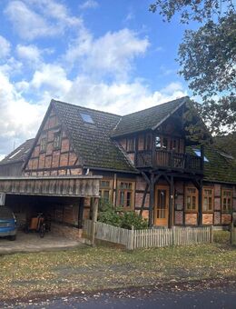 Fachwerkwohnhaus mit Scheune und ehemaligen Feuerwehrgerätehaus - Trebel