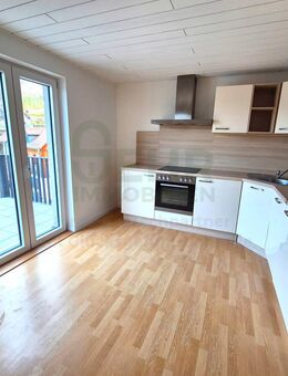 *2-Raumwohnung mit traumhaftem Schlossblick* - Lichtenstein (Sachsen)