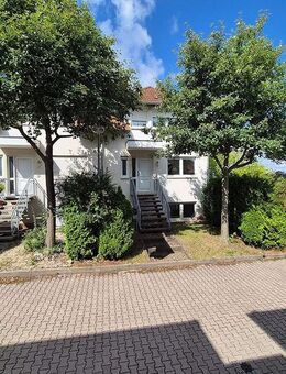 Charmantes Reihenendhaus mit Einliegerwohnung in idyllischer Stadtrandlage - Erfurt