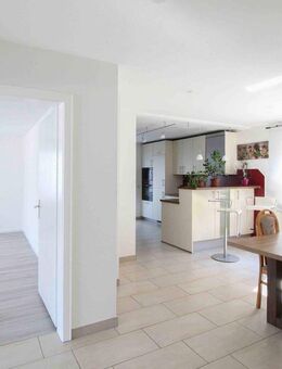 Ihr Familientraum in Bodenseenähe - Zweifamilienhaus mit vielen Möglichkeiten - Stockach