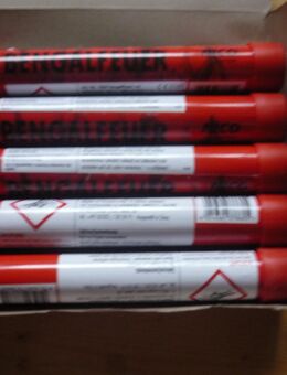 Fackeln modern Farbe rot --neu-- - Burghaun