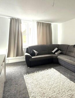 Zehlendorf: 50 m² freie ruhige 2 Zimmer im 2. OG mit Süd-West Balkon! - Berlin