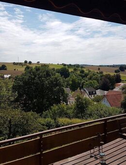 Traumhaftes Einfamilienhaus mit Einliegerwohnung und günstiger Erbpacht - Wiesenbach (Baden-Württemberg)