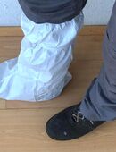 NEU ! - Einweg Überziehschuhe - ab 0,05 EUR pro Stück ! in 24568