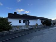 Wohnhaus mit Einliegerwohnung in Battenberg (Eder) - Battenberg (Eder)