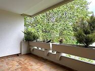 Renovierte 2-ZKB Wohnung mit Einbauküche, Balkon und Garage - Saarbrücken