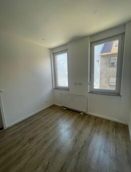 + + + 1 ZKB WOHNUNG ZU VERMIETEN IN NEUNKIRCHEN + + + - Neunkirchen (Saarland)