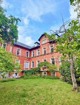 Wunderschöne, renovierte Altbauwohnung im Hochparterre... die Veste Coburg zum Greifen nah - Coburg