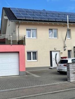 4-Zimmer-Wohnung mit Balkon: Top gepflegt und hell - Trossingen