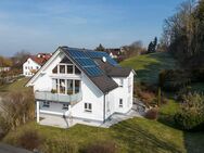 Villa mit 11 Zimmern, Sauna und Fitness in ruhiger Waldrandlage auf ca. 472 m³ Wohnnutzfläche - Eching (Regierungsbezirk Niederbayern)