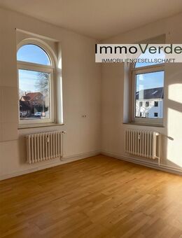 Investitionsmöglichkeit: 3-Zimmer-Wohnung inkl. Garage zu verkaufen! - Pattensen