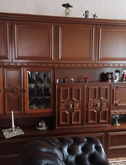 Klassischer Wandschrank mit Bar, rustikal, Vollholz in Dunkelbraun - München Schwabing-Freimann