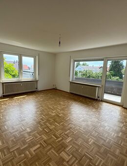 Kalchreuth, renovierte 3 Zimmer Wohnung mit Balkon, bezugsfrei - Nürnberg