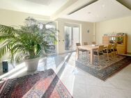 DOPPELHAUS DELUXE - Luxuriöser 340 m² Wohngenuss mit 10 Zimmern und riesigem Garten - Erlensee
