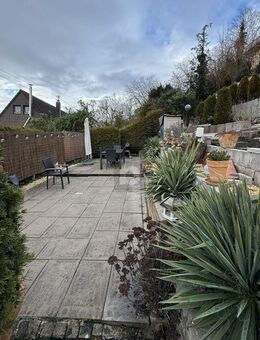 GRÜNE OASE MIT SAUNA & MEHREREN TERRASSEN - Sindelfingen