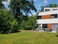 Doppelhaus-Villa in Exklusiver Parkanlage - Erlangen