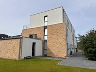 Neubau - Reihenmittelhaus mit Garten und Dachterrasse in ruhiger Wohngegend in Bad Schwartau - Bad Schwartau