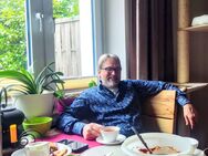Ich suche eine ehrliche Frau zwischen 45 und 60, die an einer ernsthaften Beziehung interessiert ist - Hamburg Harburg