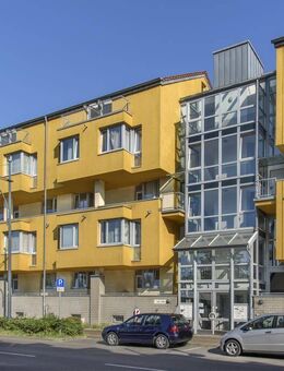 Zentral Wohnen in Krefeld - schöne Dachgeschosswohnung mit Laminatboden - Krefeld