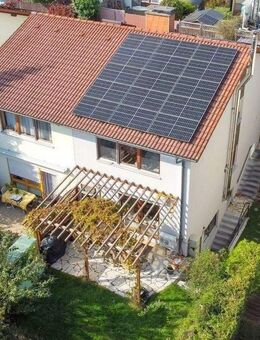 Modernisierte Doppelhaushälfte mit PV-Anlage & Wallbox in ruhiger Lage von WT-Bergstadt - Waldshut-Tiengen