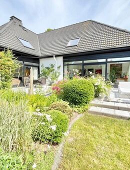Architektenhaus mit Einliegerwohnung, Gartenparadies & Baugrundstück - Heikendorf - Heikendorf