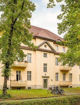 2 Zimmer im denkmalgeschützten Altbau - Berlin