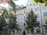 SOFORT BEZIEHBAR: Großzügige 2-Zimmer-Wohnung mit EBK, geräumigen Balkon und Aufzug in Traumlage in Gohlis - Leipzig