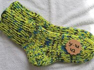 Tolle dicke bunte gestrickte Socken - Wellness Socken - Gr. 41-42 - Dahme