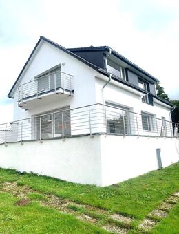 IMWRC – Traumhaus in Hückeswagen: frisch saniertes 1-2 FH mit exquisiter Ausstattung und Fernblick! - Hückeswagen (Schloss-Stadt)