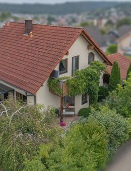 Schönes und modernes Einfamilienhaus mit einem gepflegten Garten! - Niedereschach