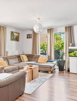 Baujahr 2011: 4,5 Zimmer-Wohnung mit Neubaucharakter - Böblingen