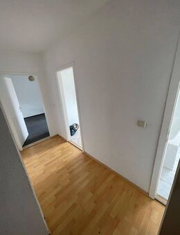Helle 2-Zimmer Wohnung im DG in ruhiger Lage in Bad Lausick - Bad Lausick