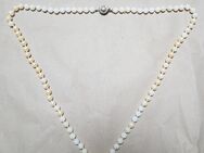 Perlenkette (wohl unecht) zum Basteln oder Handarbeiten. Perlen teilweise abgeblättert. - Hamburg Wandsbek