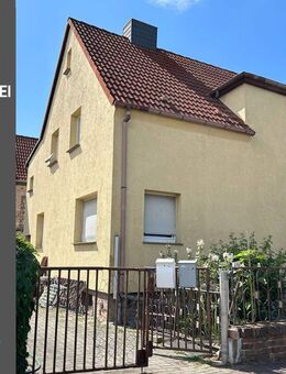 Attraktive Kapitalanlage: Doppelhaushälfte mit zwei separaten Wohneinheiten in Schkopau - Schkopau