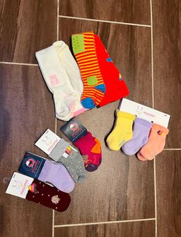 Socken Strumpfhosen Paket Gr.56/68 Neu - Rossau