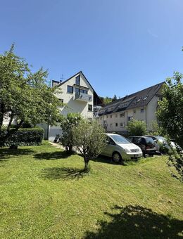 Reizvolle 3,5-Zimmer-Maisonettenwohnung mit großzügiger Garage - Esslingen (Neckar)
